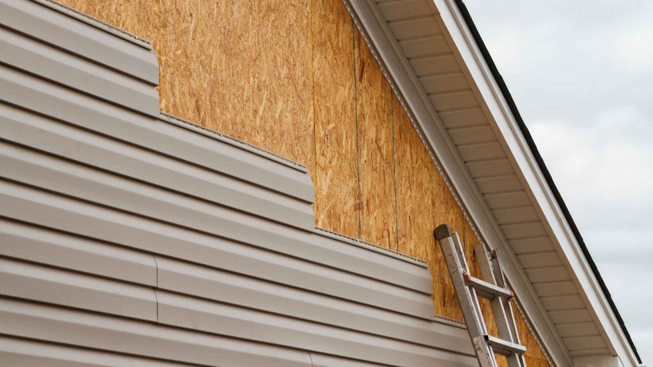 replace your siding before summer